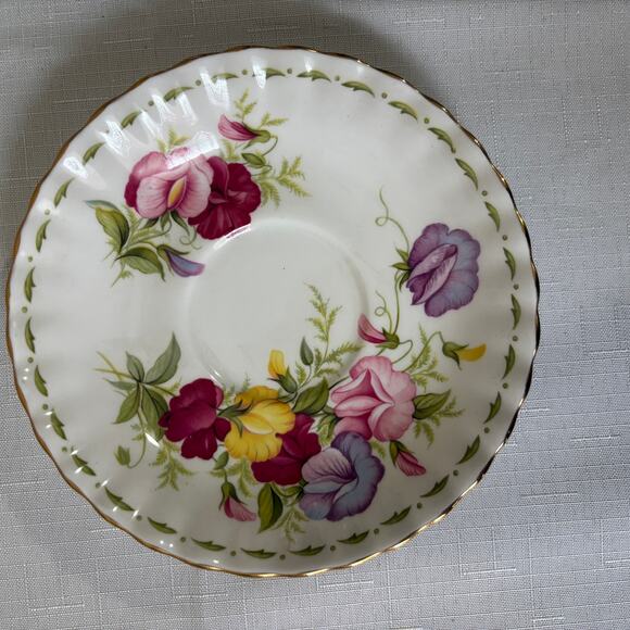 Royal Albert Sweet Pea Tea Cup, Saucer, and Small Plate - Picture 11 of 16